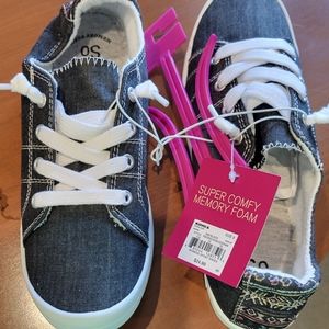 Cute! Comfortable slip on sneakers!  Brand new!